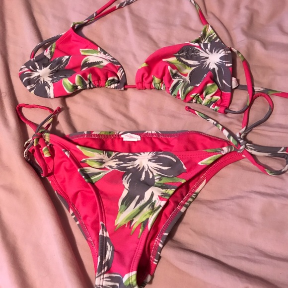 Tropical Bikini - Picture 2 of 2